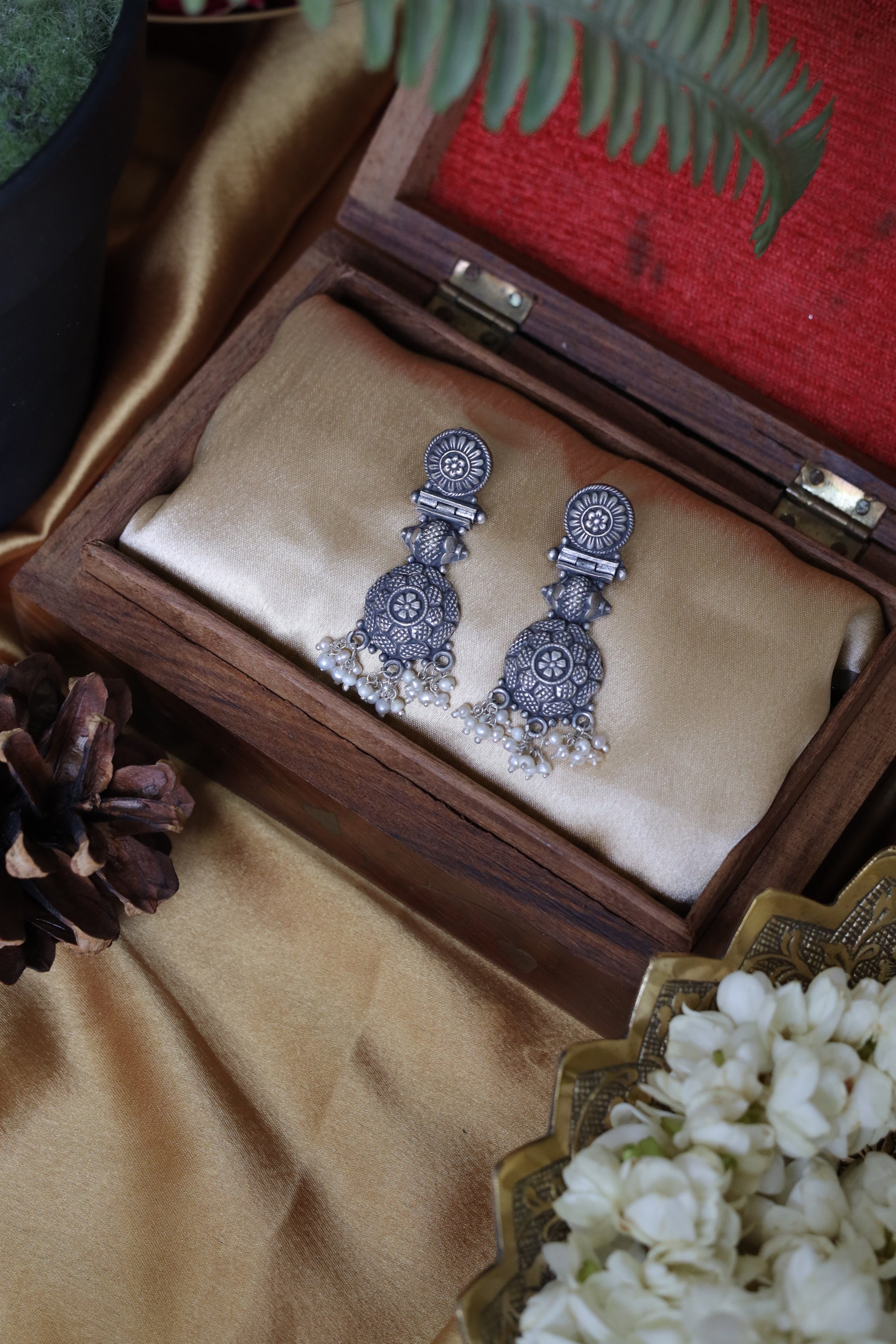 Nayantara Timeless Earrings with Pearl