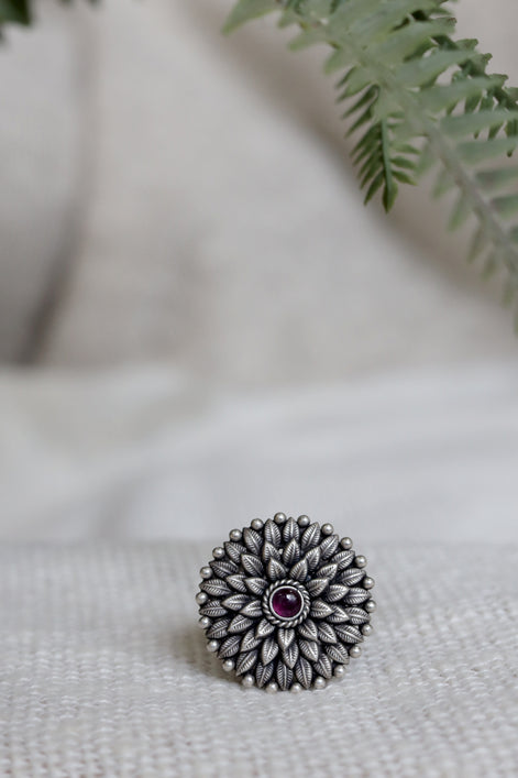 Taaraasya Signature Ring with Floral Motif