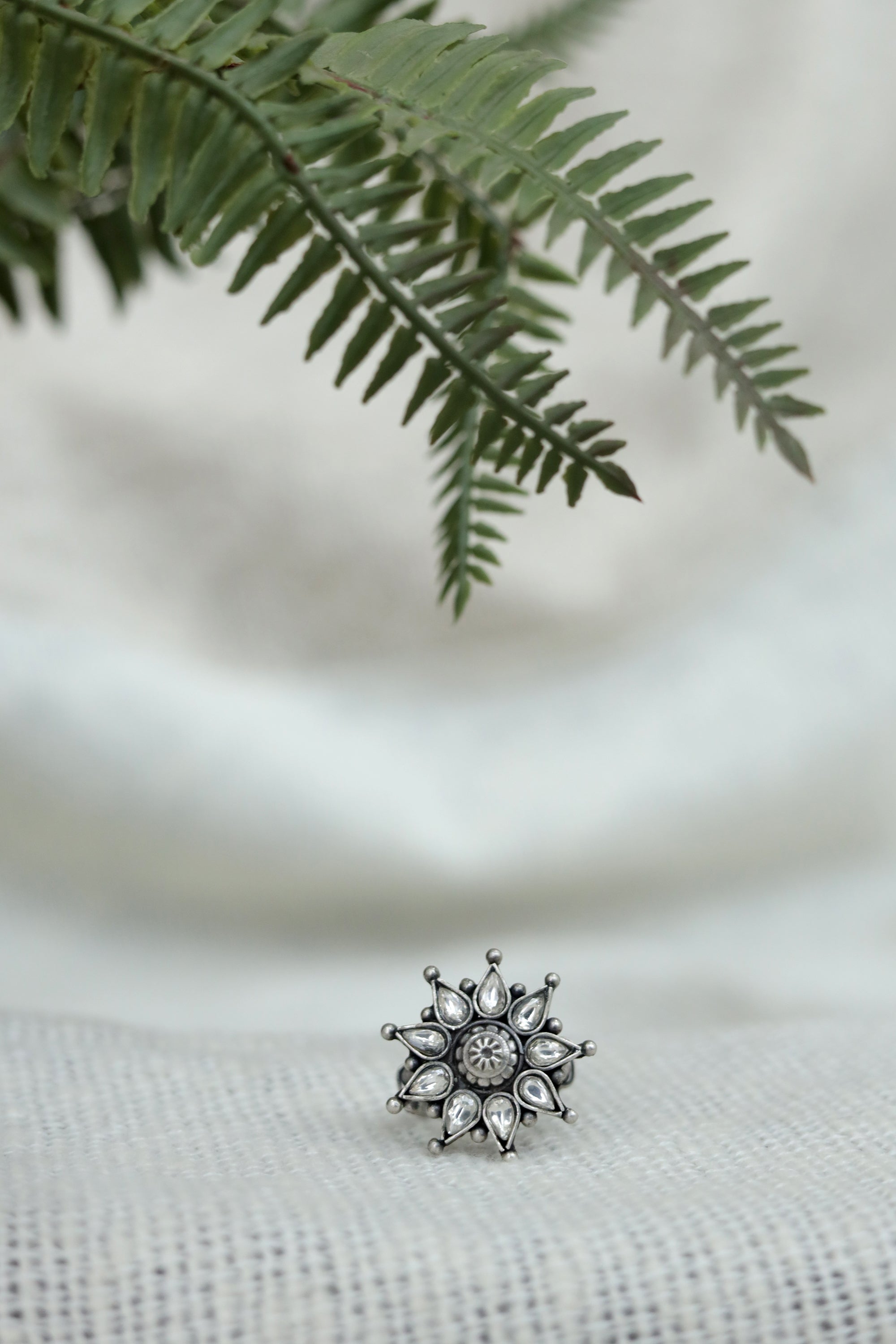 Nayantara Classic Ring with White Kundan