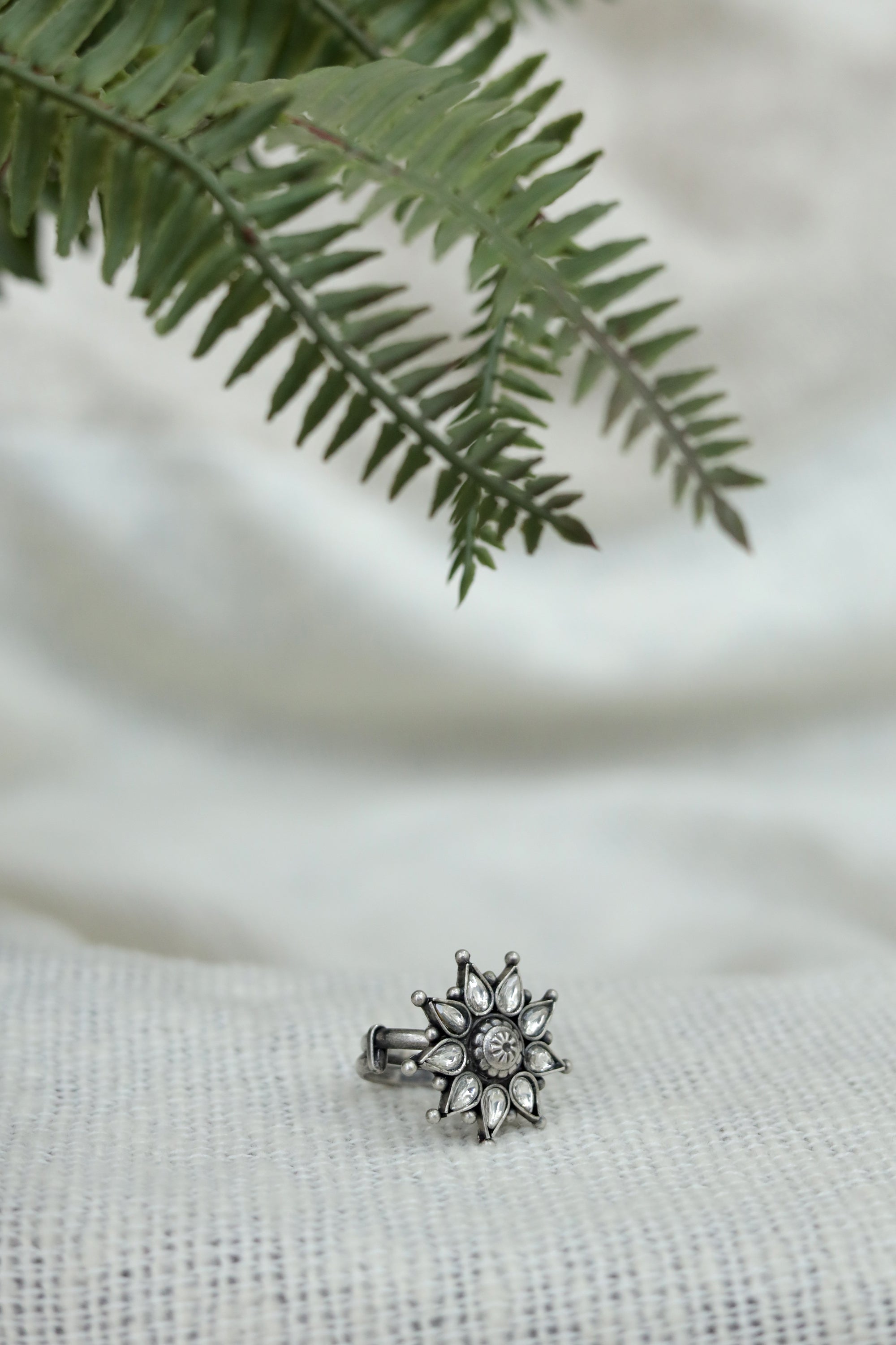 Nayantara Classic Ring with White Kundan