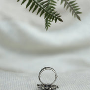 Nayantara Classic Ring with White Kundan