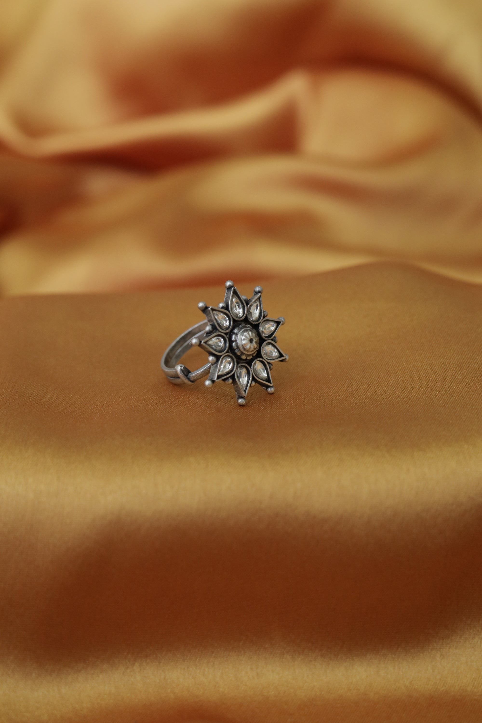 Nayantara Classic Ring with White Kundan