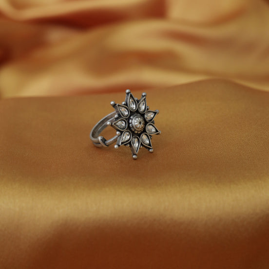 Nayantara Classic Ring with White Kundan