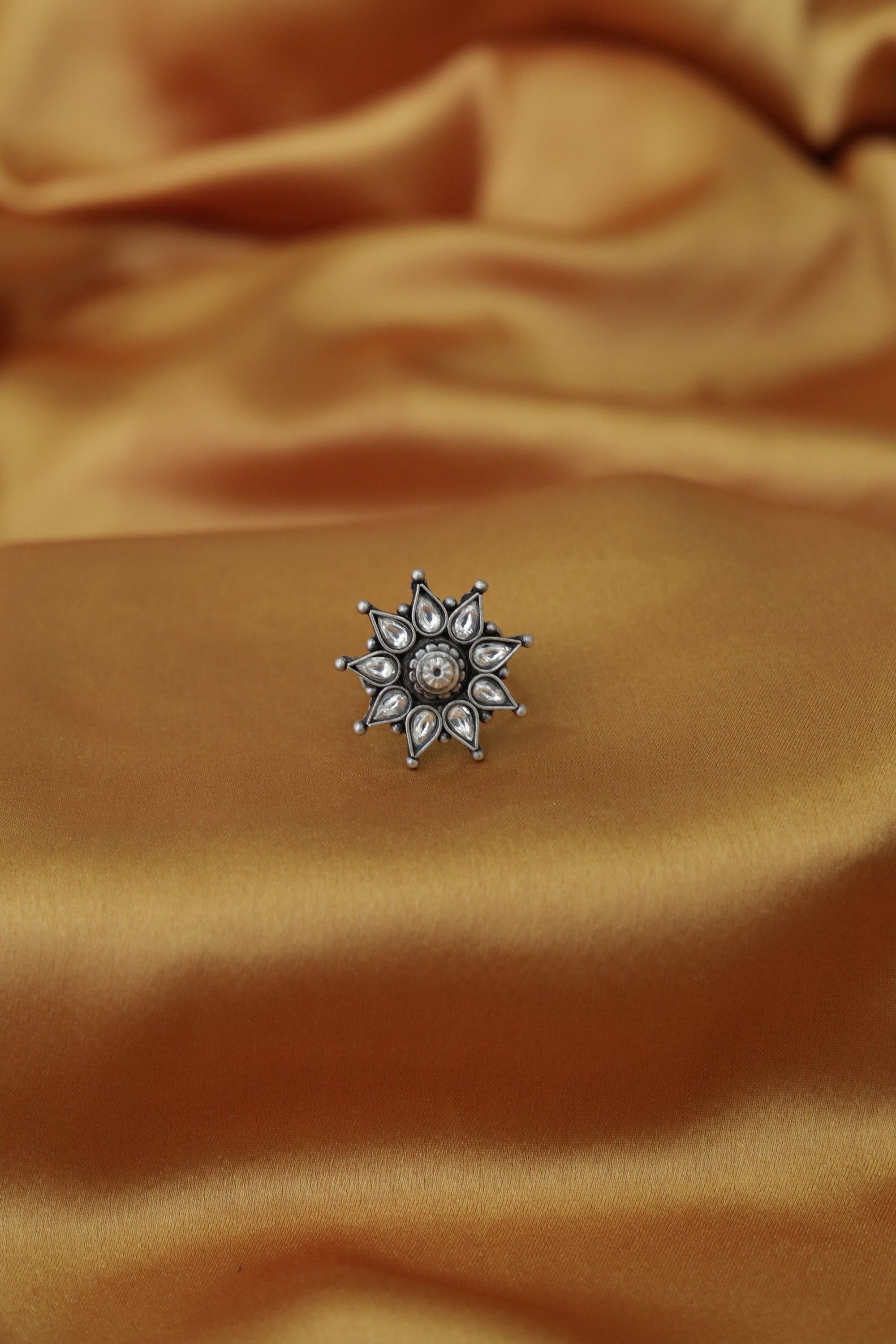Nayantara Classic Ring with White Kundan