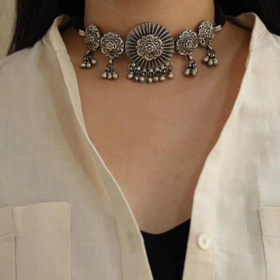 Chandrika Choker with Embossed Flowers and Ghungroo