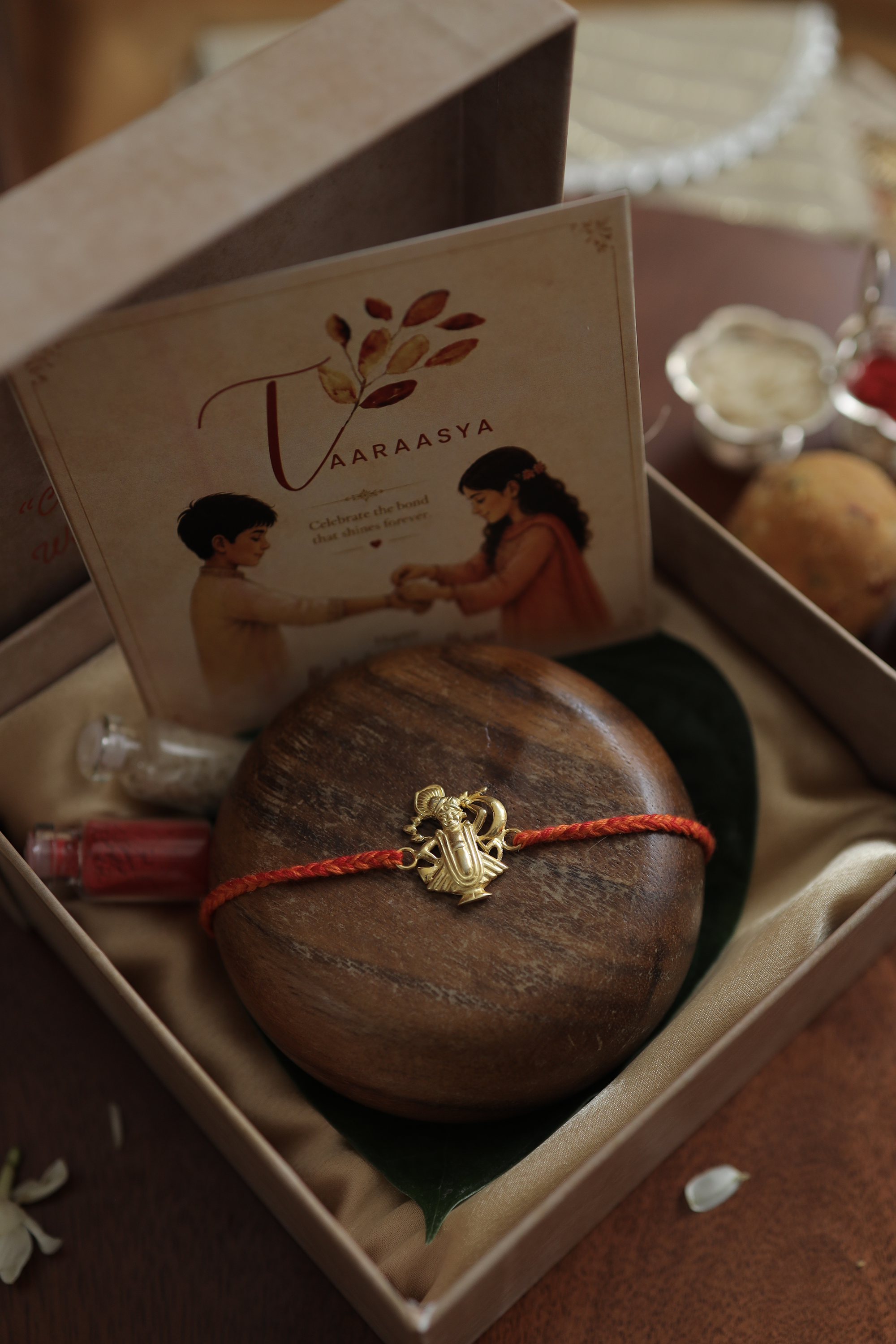 Madhav - The Shrinathji Rakhi