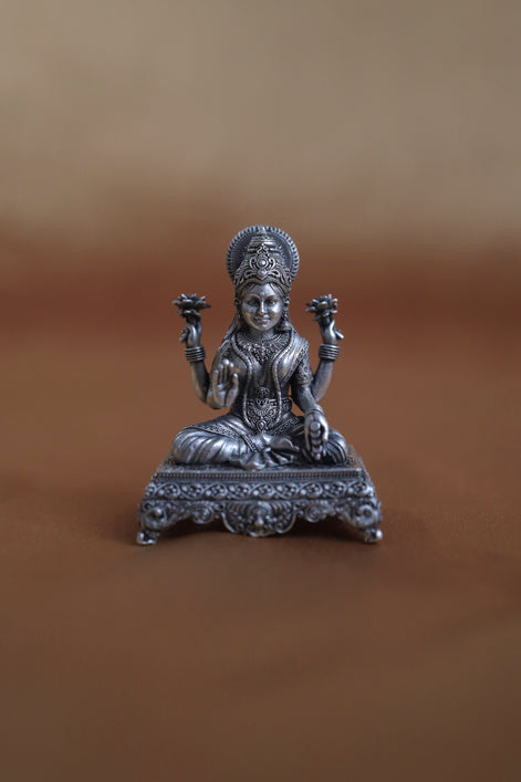Simhasana Laxmi