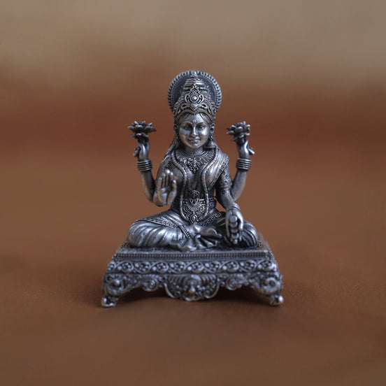 Simhasana Laxmi