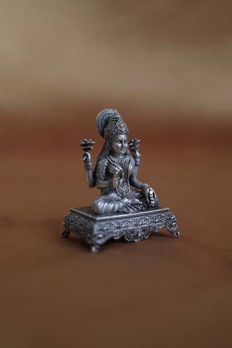 Simhasana Laxmi