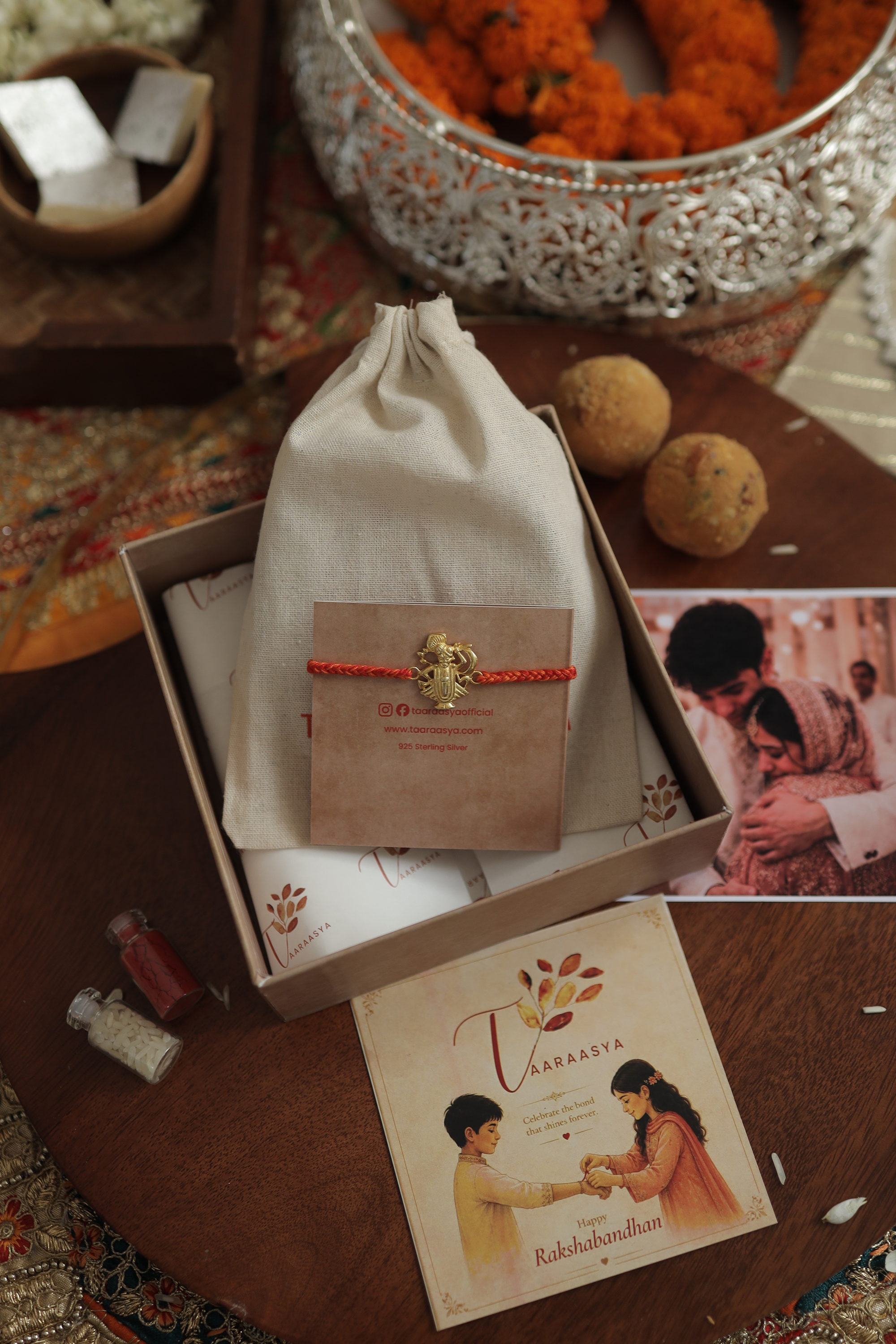 Madhav - The Shrinathji Rakhi