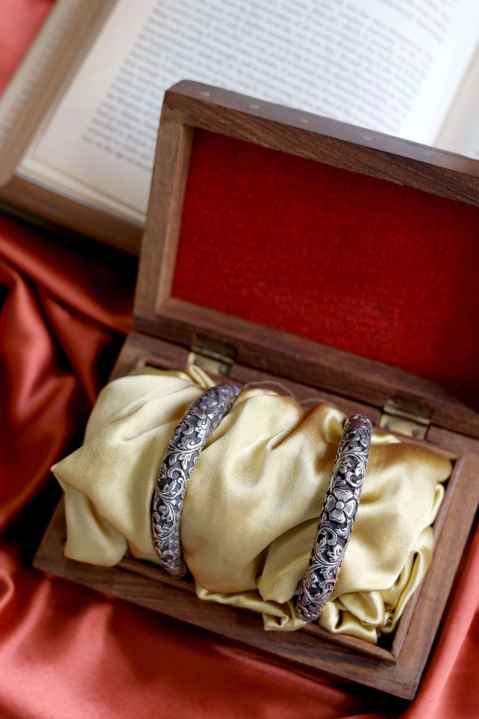 Nayantara Timeless Kada with Embossed Floral Motif