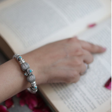 Nayra Spherical Kada with Turquoise Stone