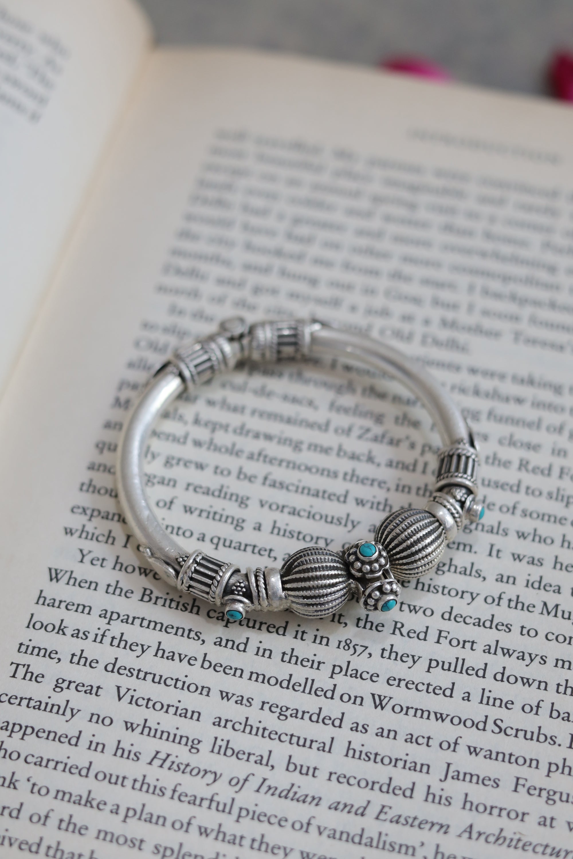 Nayra Spherical Kada with Turquoise Stone