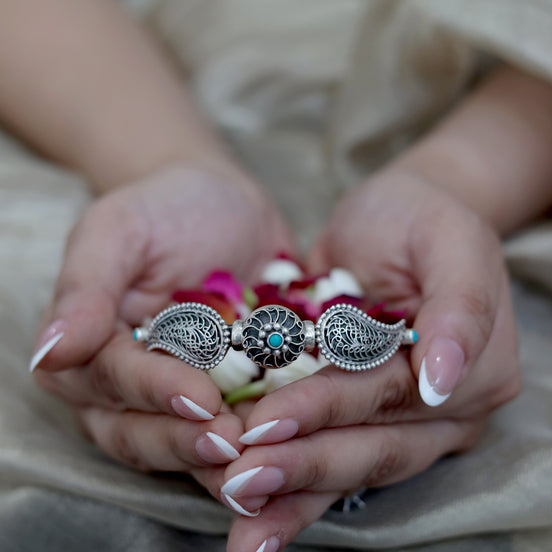 Nayra Ambi Kada with Turquoise Stone