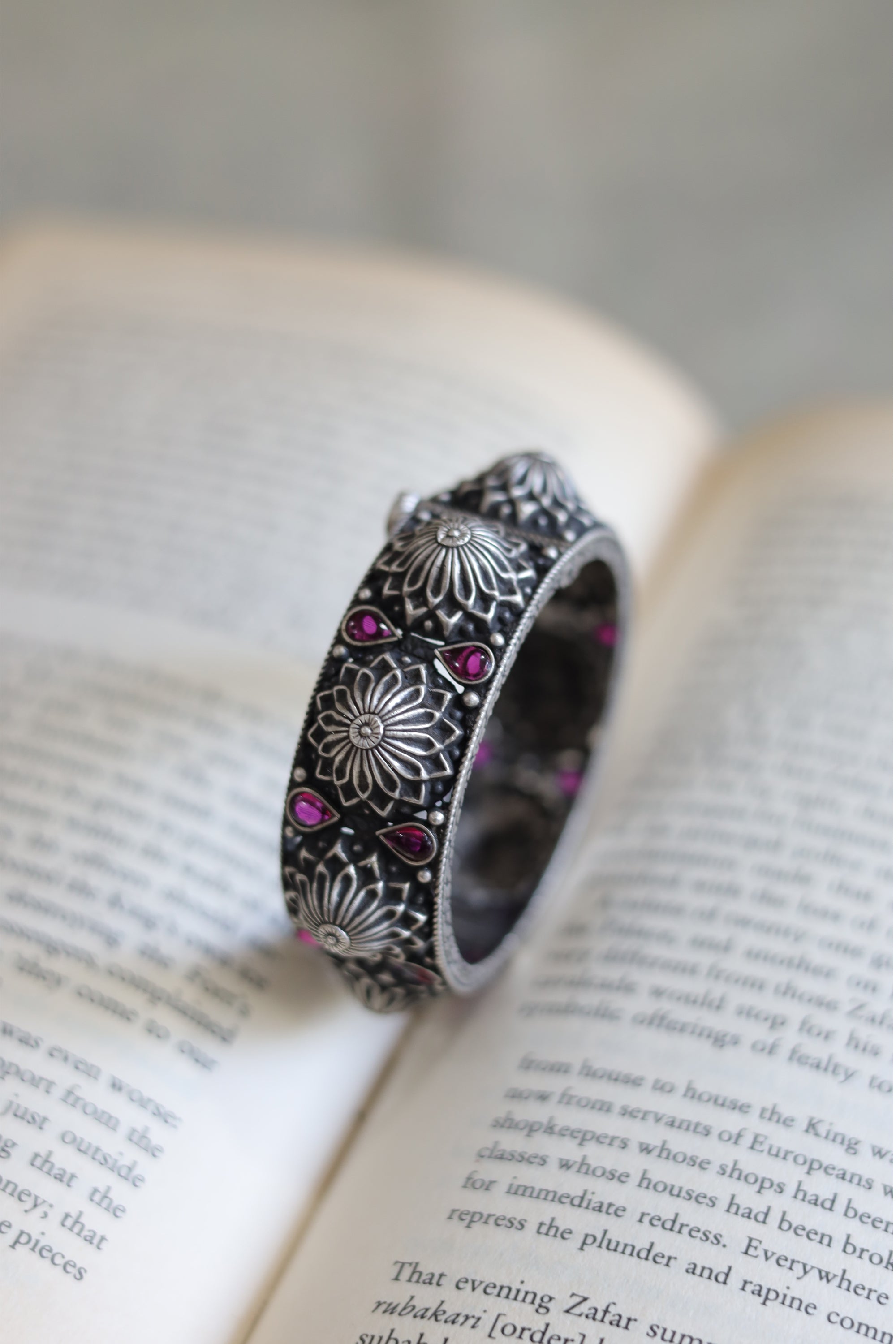 Taaraasya Signature Kada with Flowers