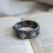 Taaraasya Signature Kada with Flowers