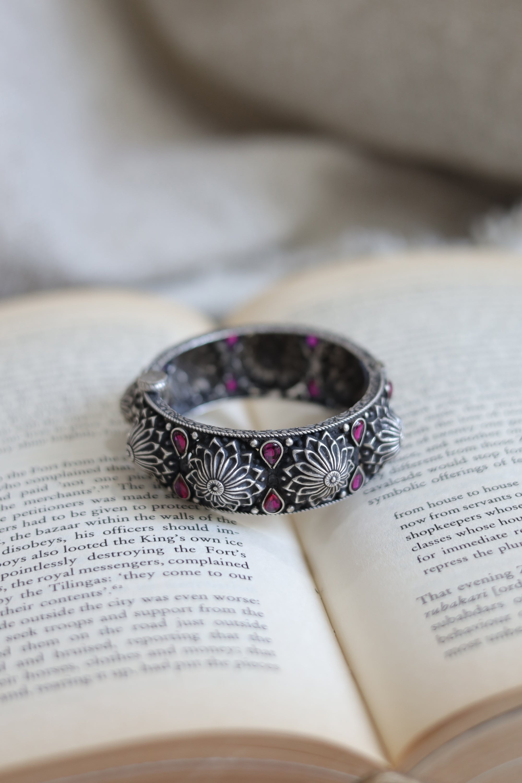 Taaraasya Signature Kada with Flowers