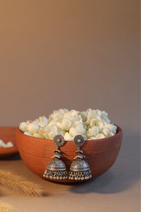 Amara Noor Jhumki