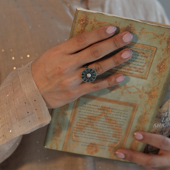 Nayra Essential Phool Ring with Green Stone