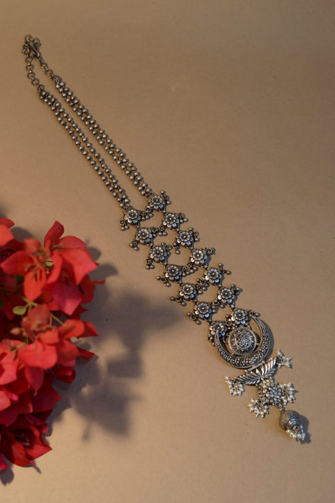 Taaraasya Signature Necklace with Embossed Flowers and Pearls